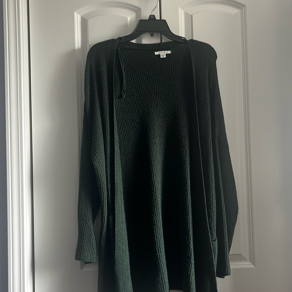 American Eagle Women’s Long Cardigan Size M